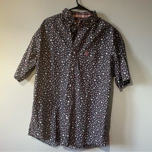 Short sleeved button down